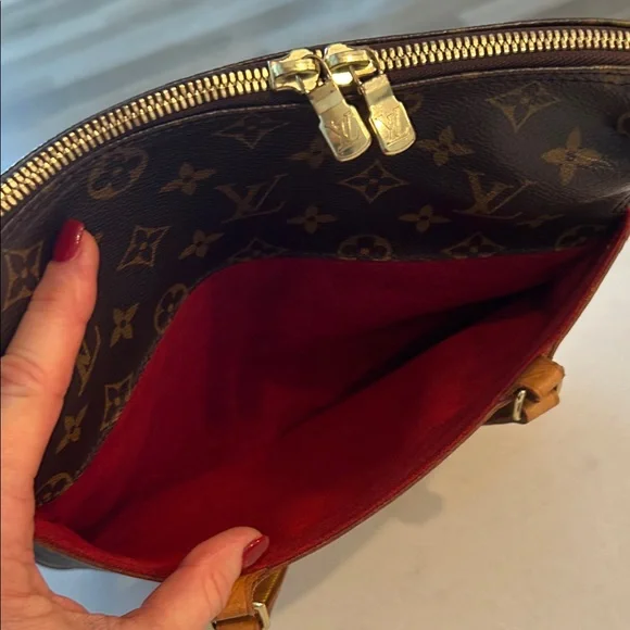 Good Condition 💯 Authentic Louis Vuitton Classic Brown Monogram Shoulder Bag - Picture 8 of 16